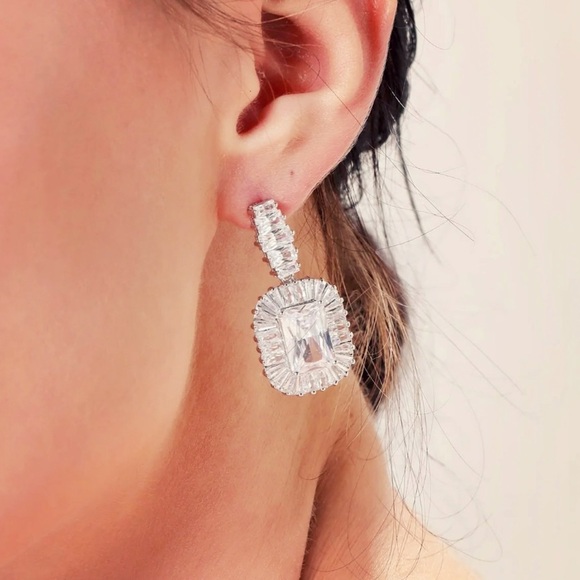 NEW White Gold-Plated Stacked Diamond Simulant Emerald Baguette Drop Earrings - Picture 14 of 14